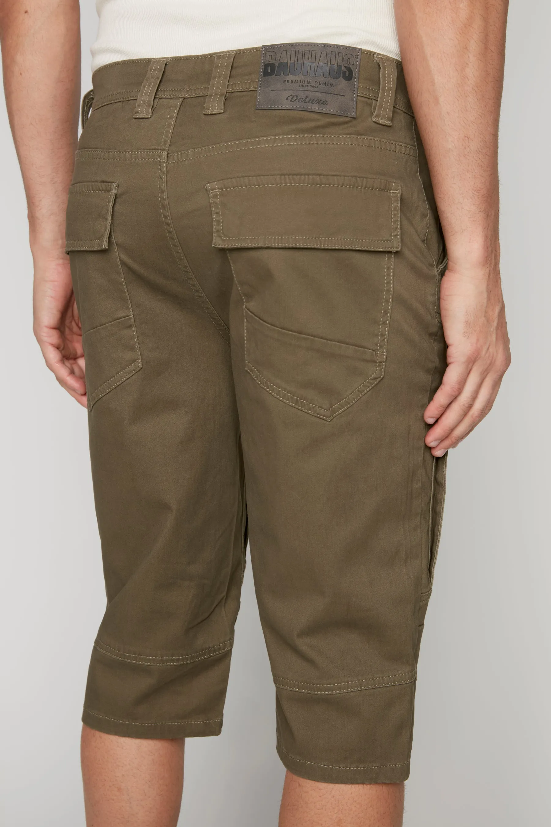 Men's 5-Pocket Cargo Capri Shorts - Olive